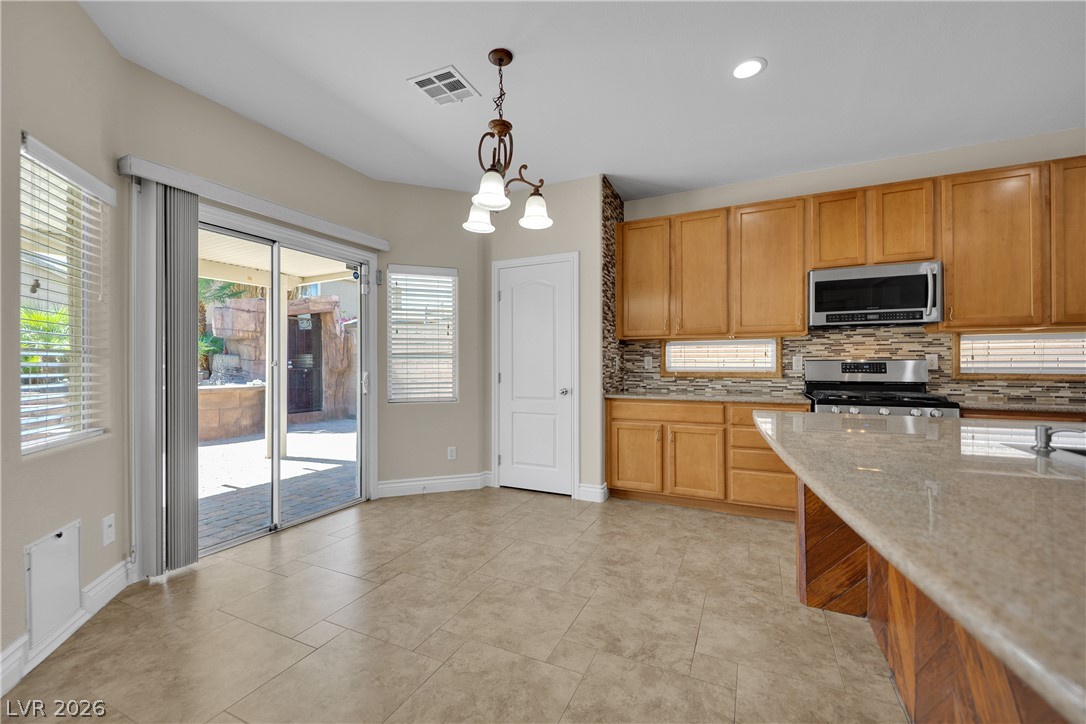 2613 Oscar Mariano Avenue Property Photo 14