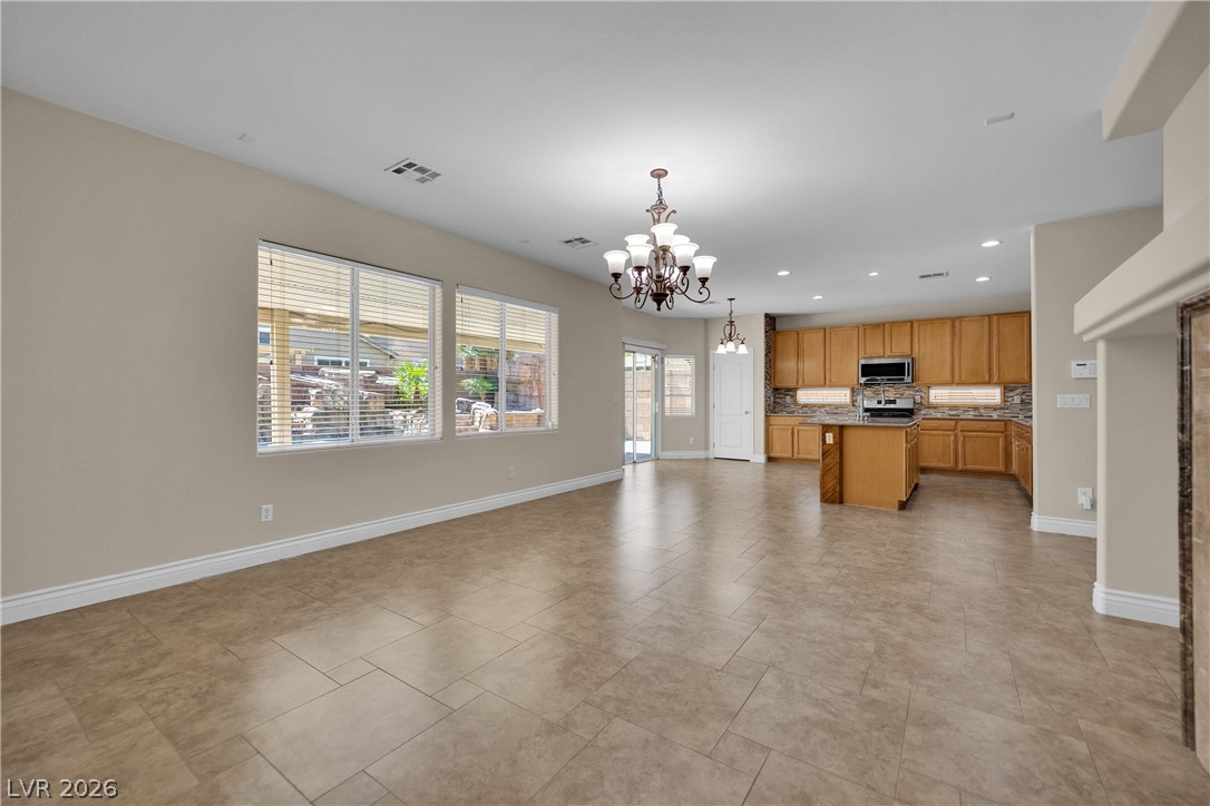 2613 Oscar Mariano Avenue Property Photo 16