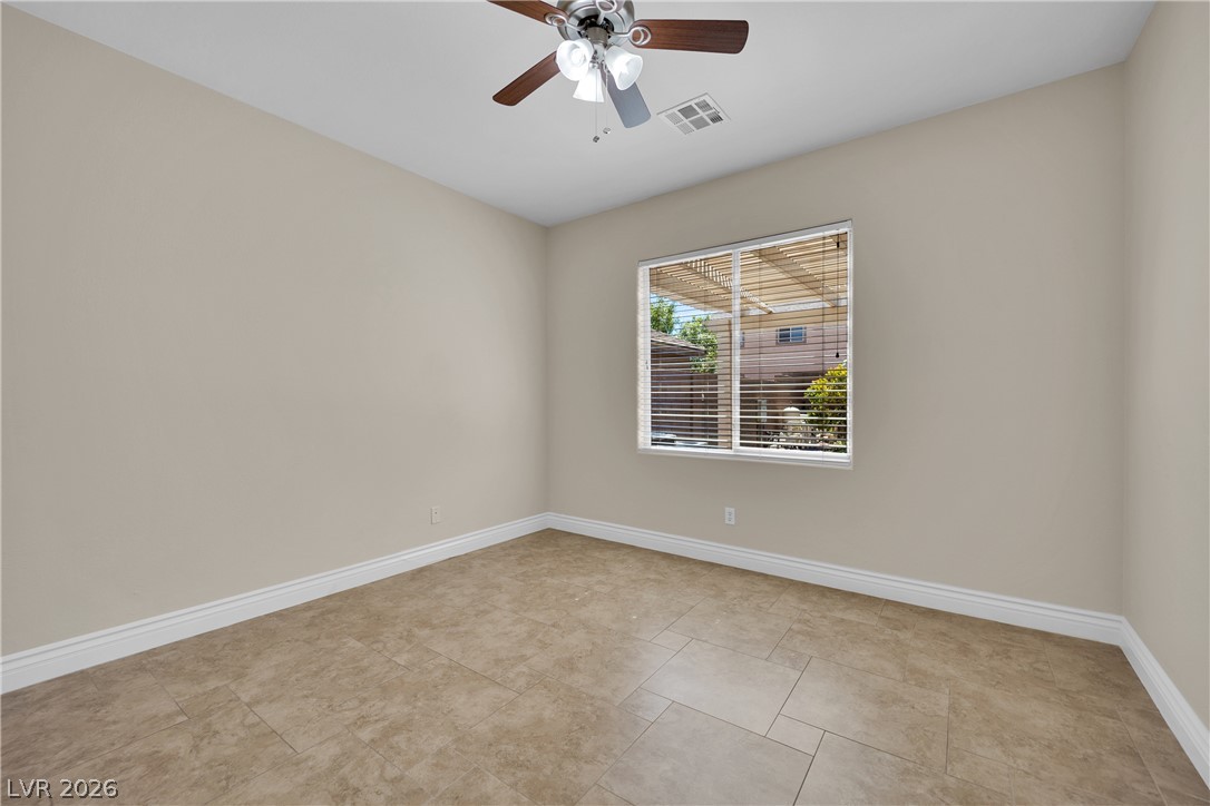 2613 Oscar Mariano Avenue Property Photo 20