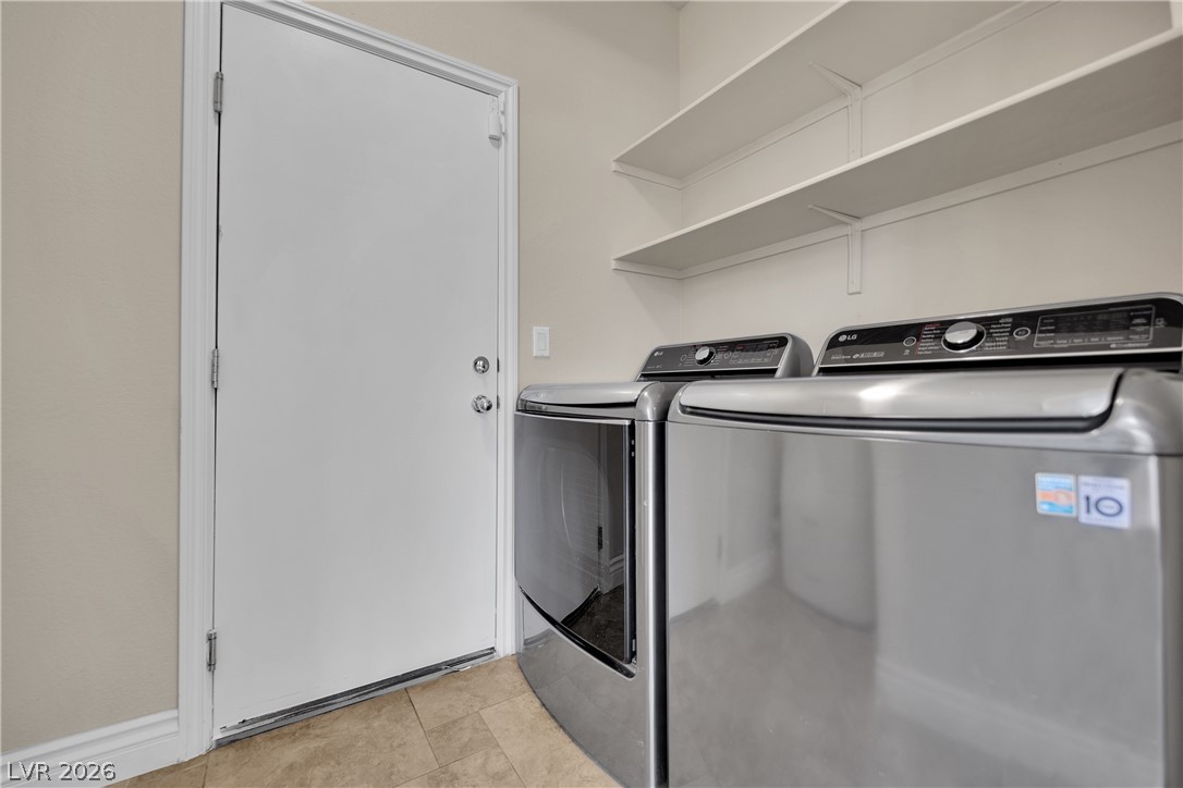 2613 Oscar Mariano Avenue Property Photo 22