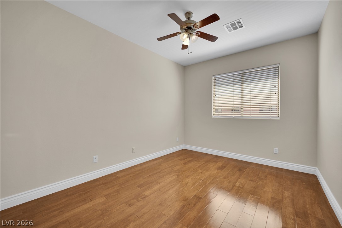2613 Oscar Mariano Avenue Property Photo 26