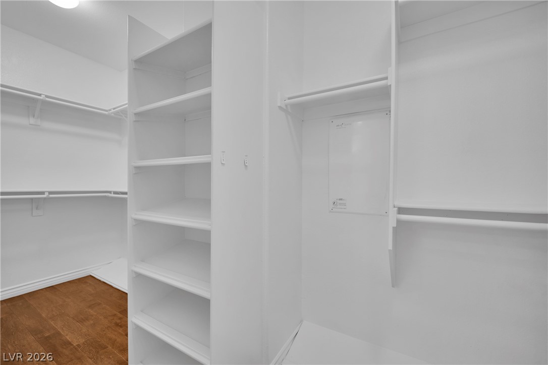 2613 Oscar Mariano Avenue Property Photo 40