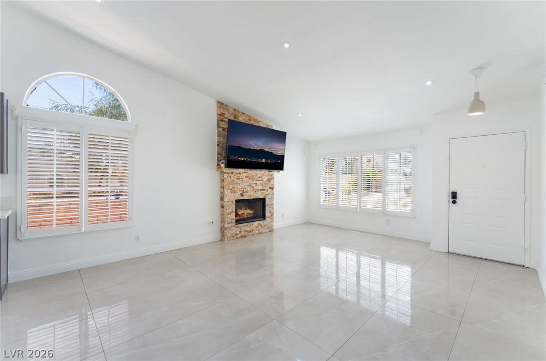 9028 Cypress Point Way Property Photo 10