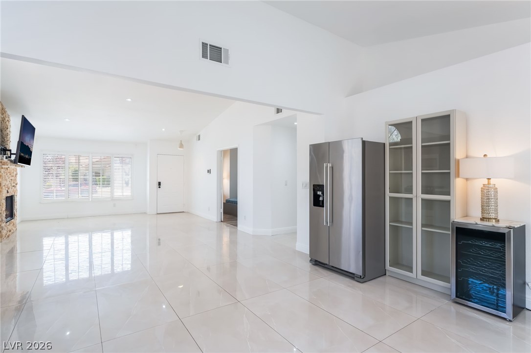 9028 Cypress Point Way Property Photo 11