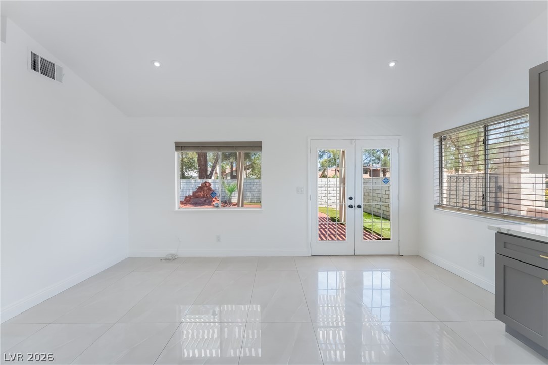 9028 Cypress Point Way Property Photo 14