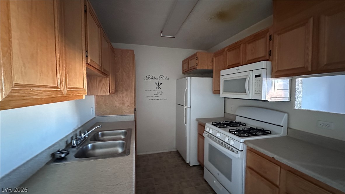 4730 East Craig Road 2072 Property Photo 4