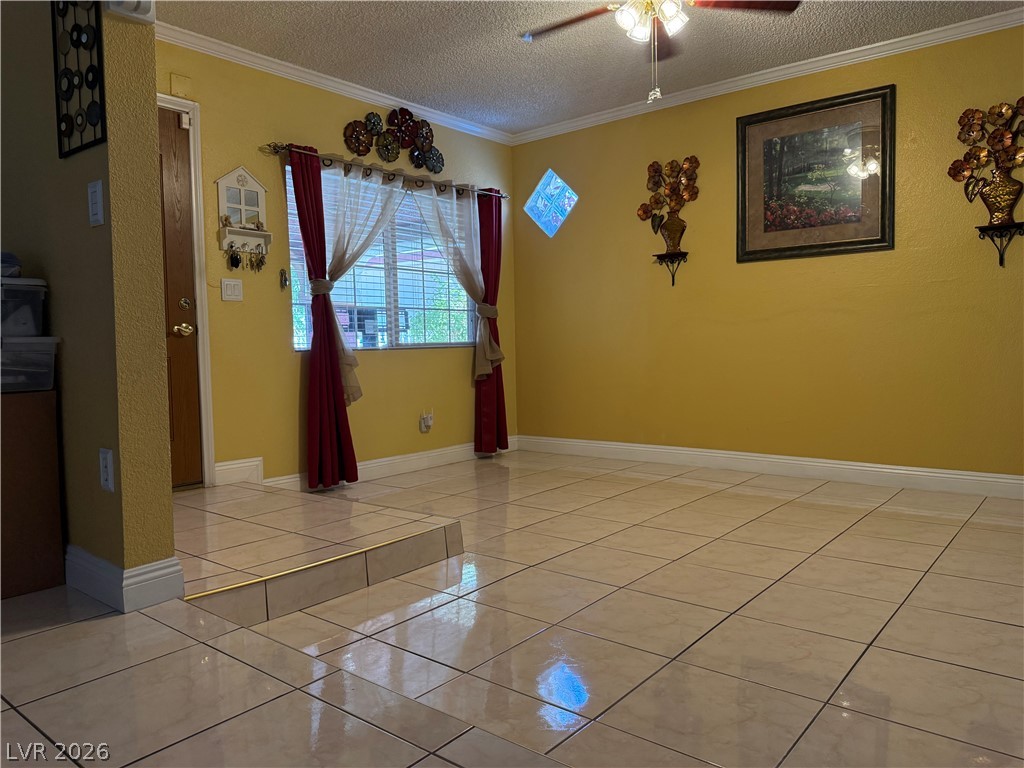 3715 East Nelson Avenue Property Photo 9