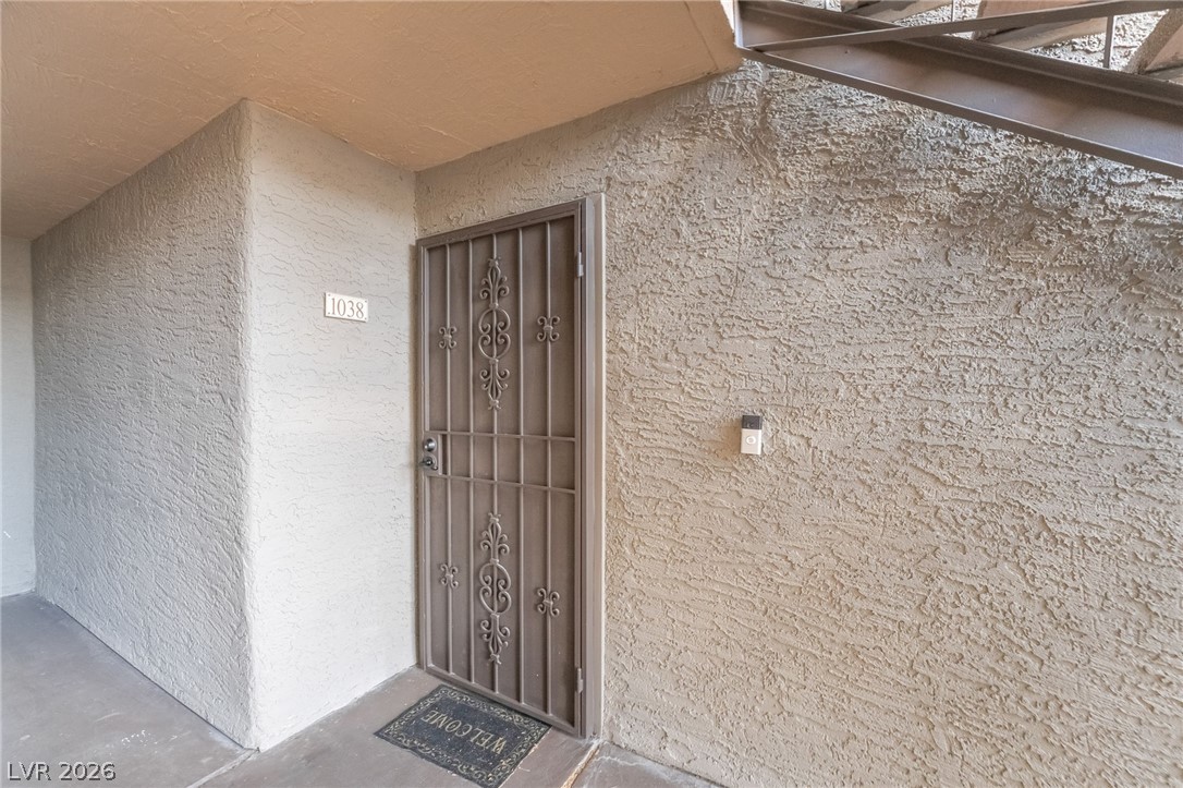 2200 South Fort Apache Road 1038 Property Photo 5