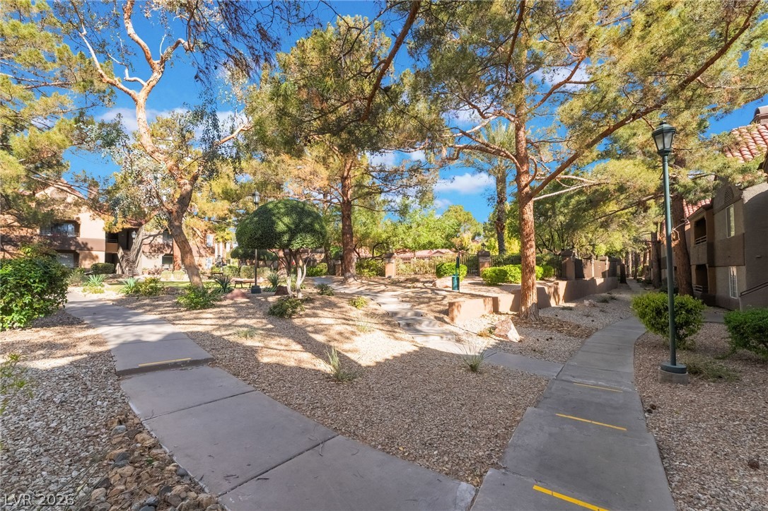 2200 South Fort Apache Road 1038 Property Photo 21