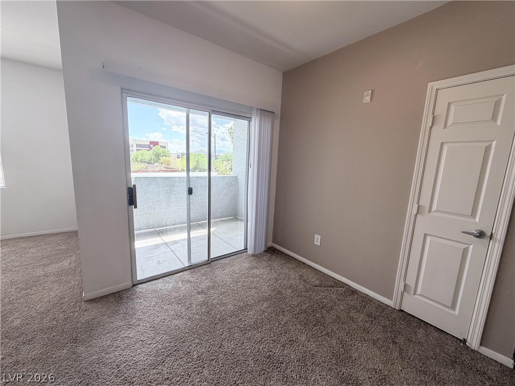 6955 North Durango Drive 2097 Property Photo 3