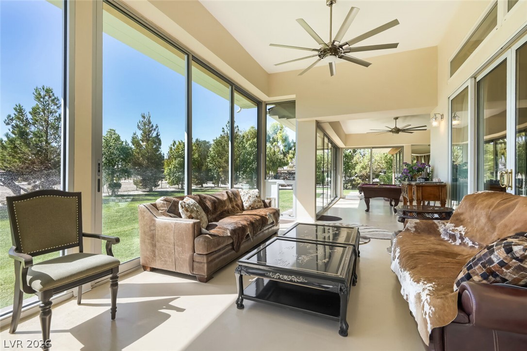 6325 West Iron Mountain Road Property Photo 11