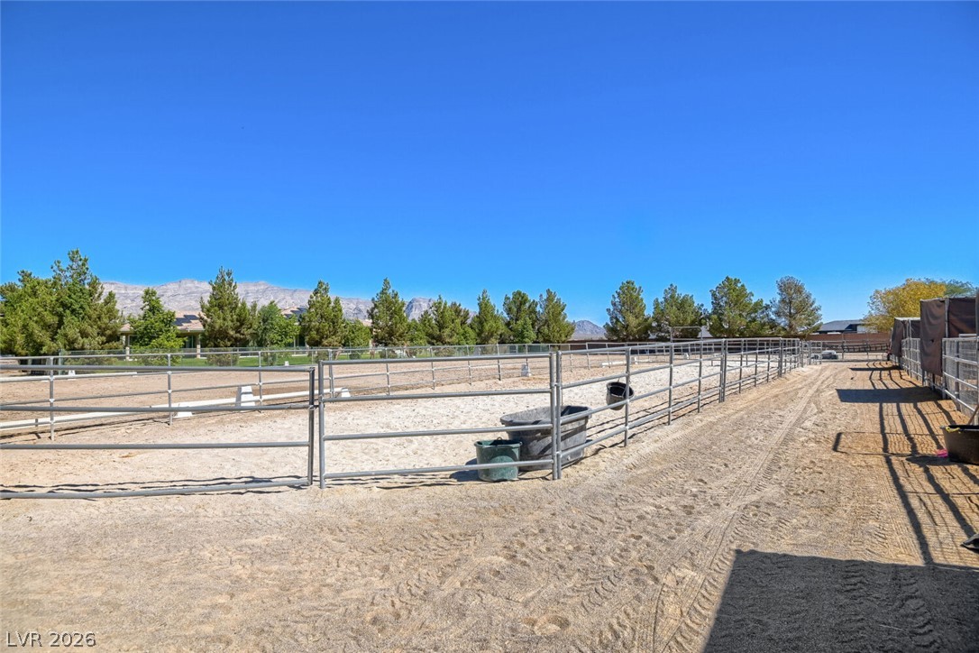6325 West Iron Mountain Road Property Photo 17