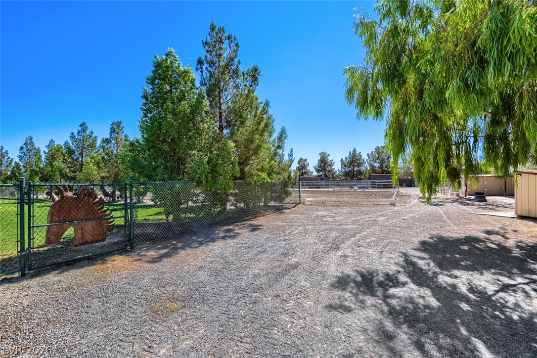 6325 West Iron Mountain Road Property Photo 22