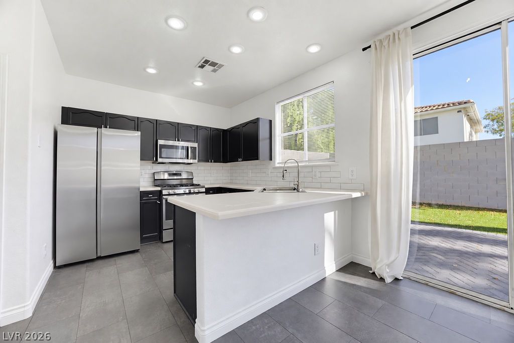 1079 Country Skies Avenue Property Photo 16