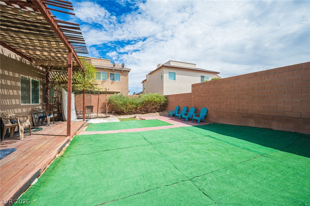 7693 Gallego Plains Drive Property Photo 10