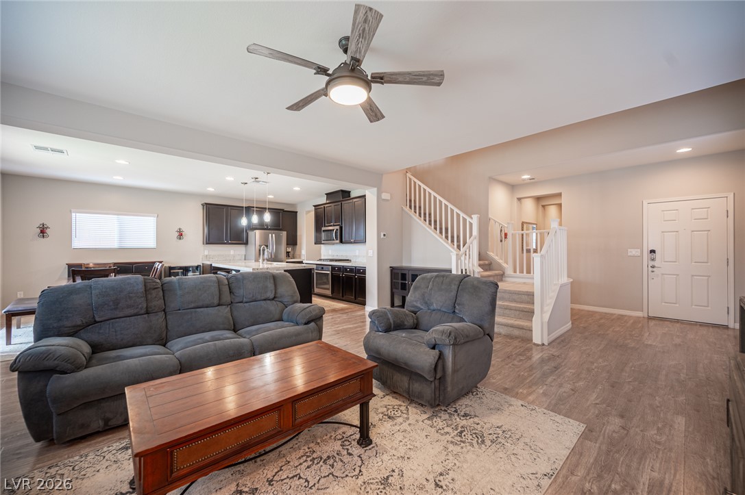 7693 Gallego Plains Drive Property Photo 12