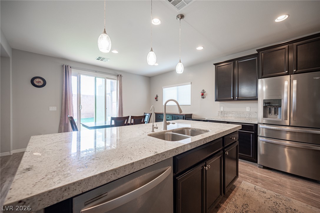 7693 Gallego Plains Drive Property Photo 18