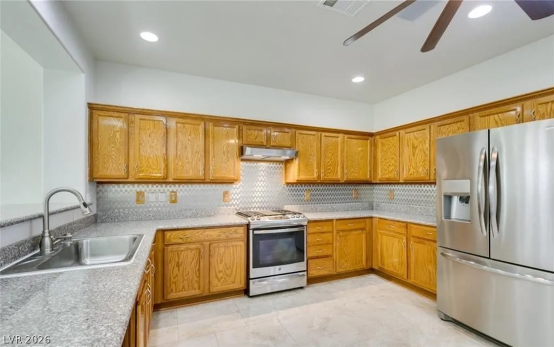 2659 Lochleven Way Property Photo 8