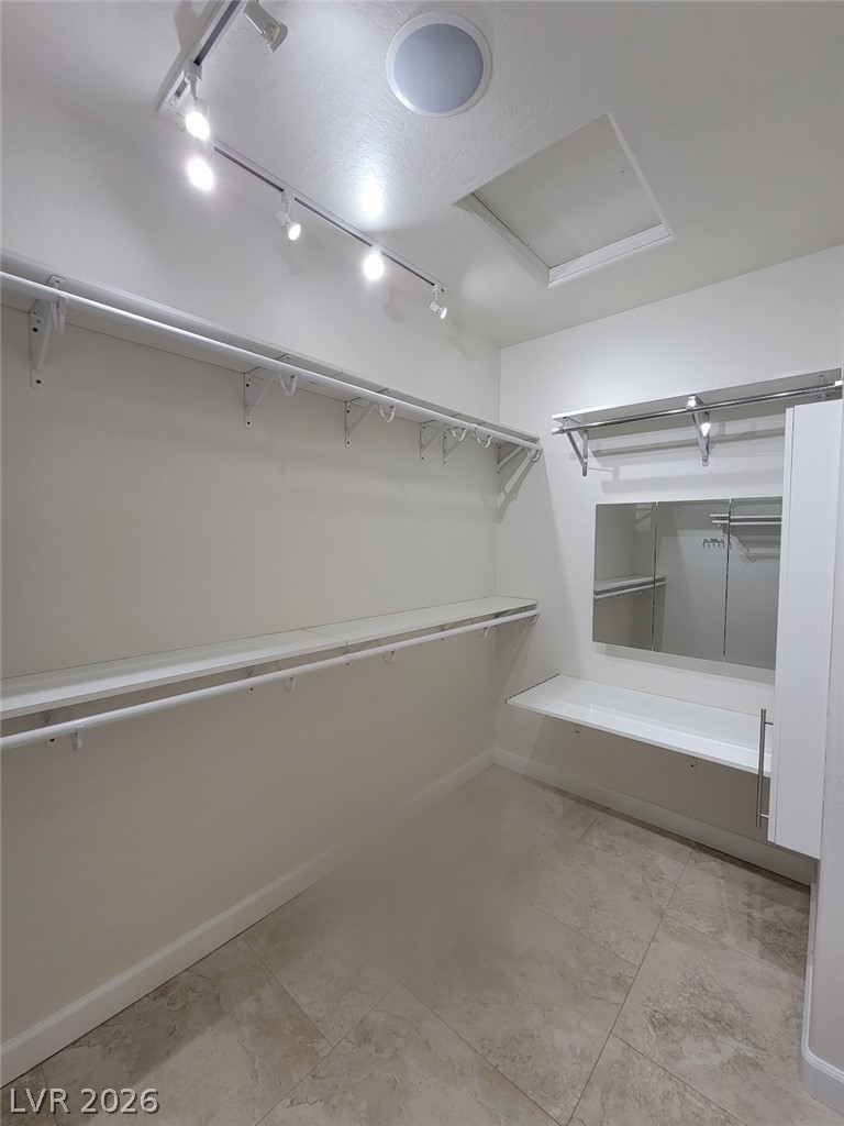 2659 Lochleven Way Property Photo 26