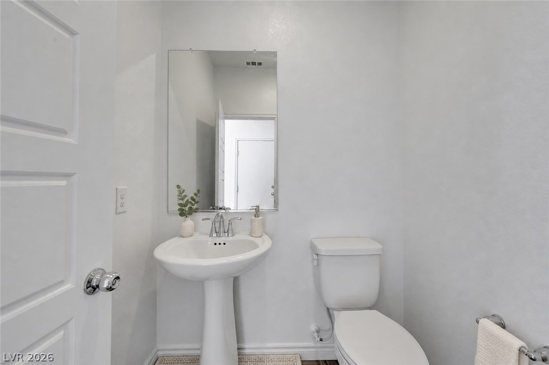 6810 Gaslamp Harbor Avenue Property Photo 5