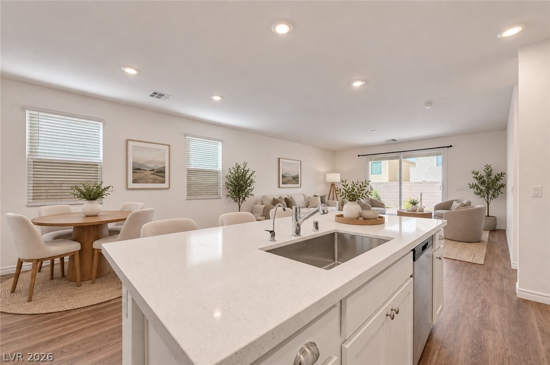 6810 Gaslamp Harbor Avenue Property Photo 14