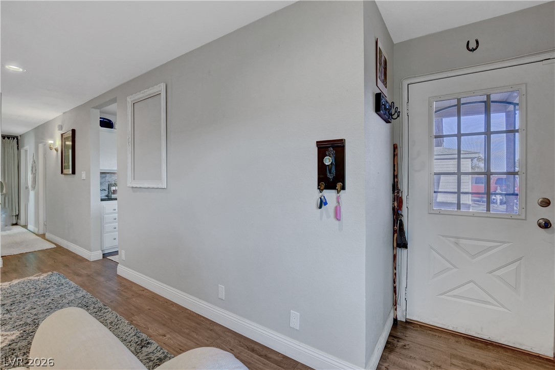 6304 Molino Street Property Photo 9