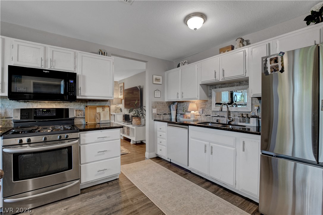 6304 Molino Street Property Photo 14