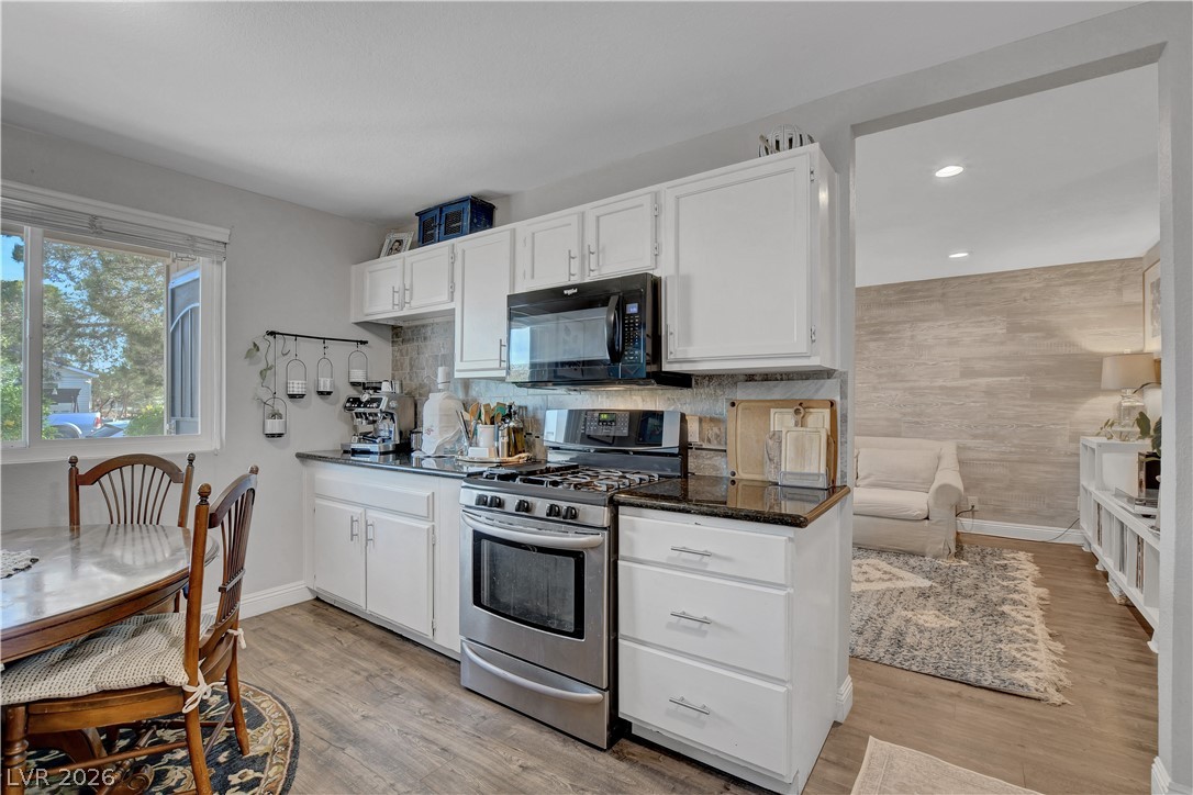 6304 Molino Street Property Photo 15