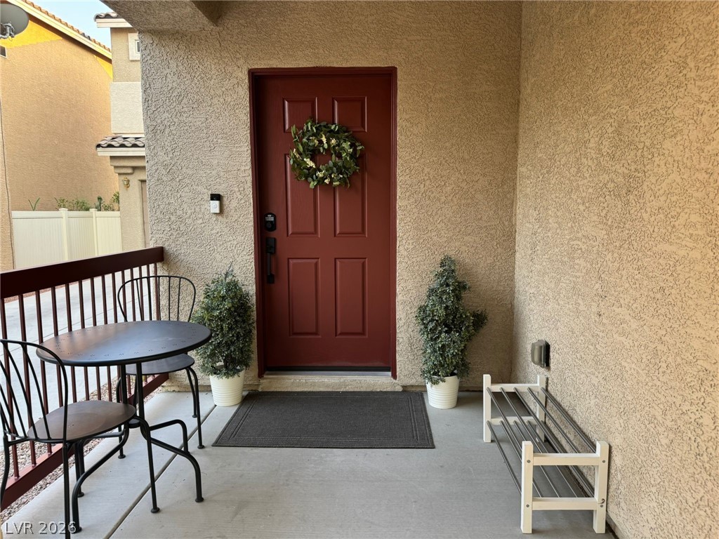 5037 Lower Falls Court Property Photo 3