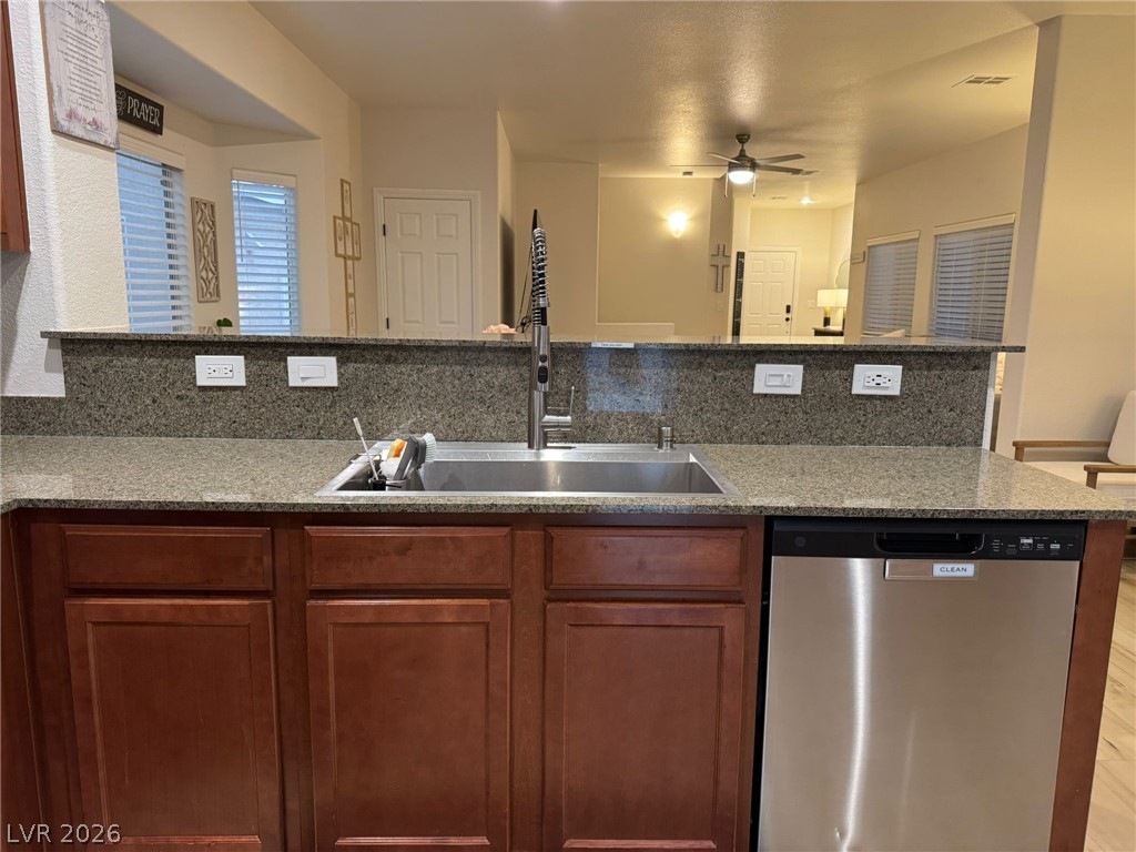 5037 Lower Falls Court Property Photo 12