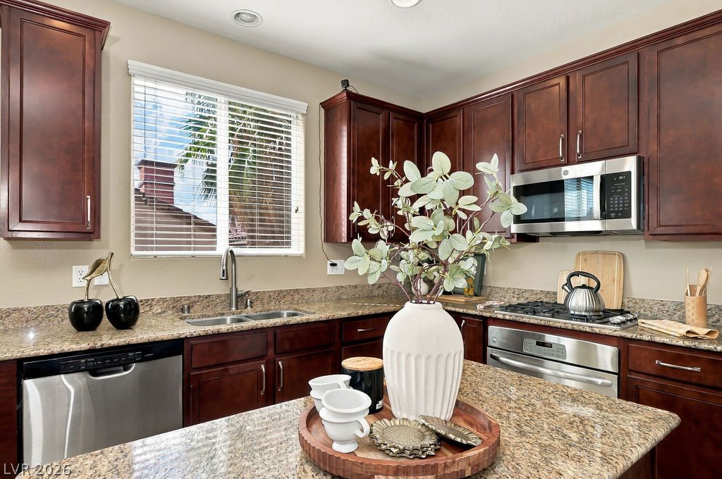 10931 Sardinia Sands Drive Property Photo 17