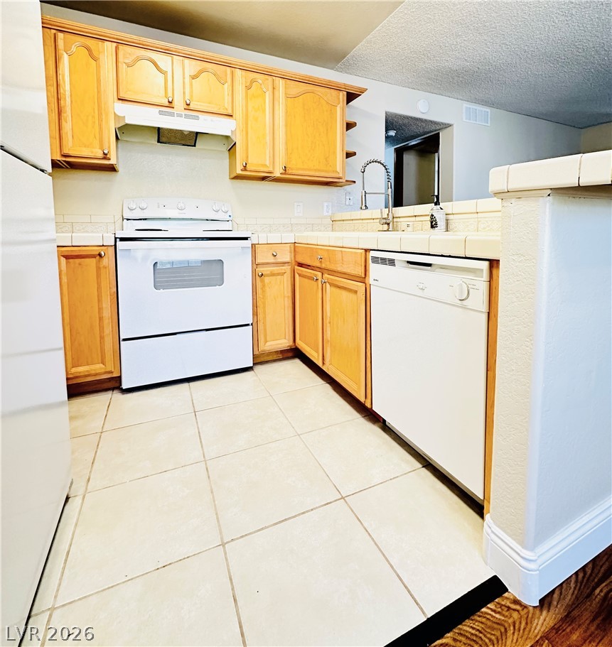 2977 Juniper Hills Boulevard 203 Property Photo 14