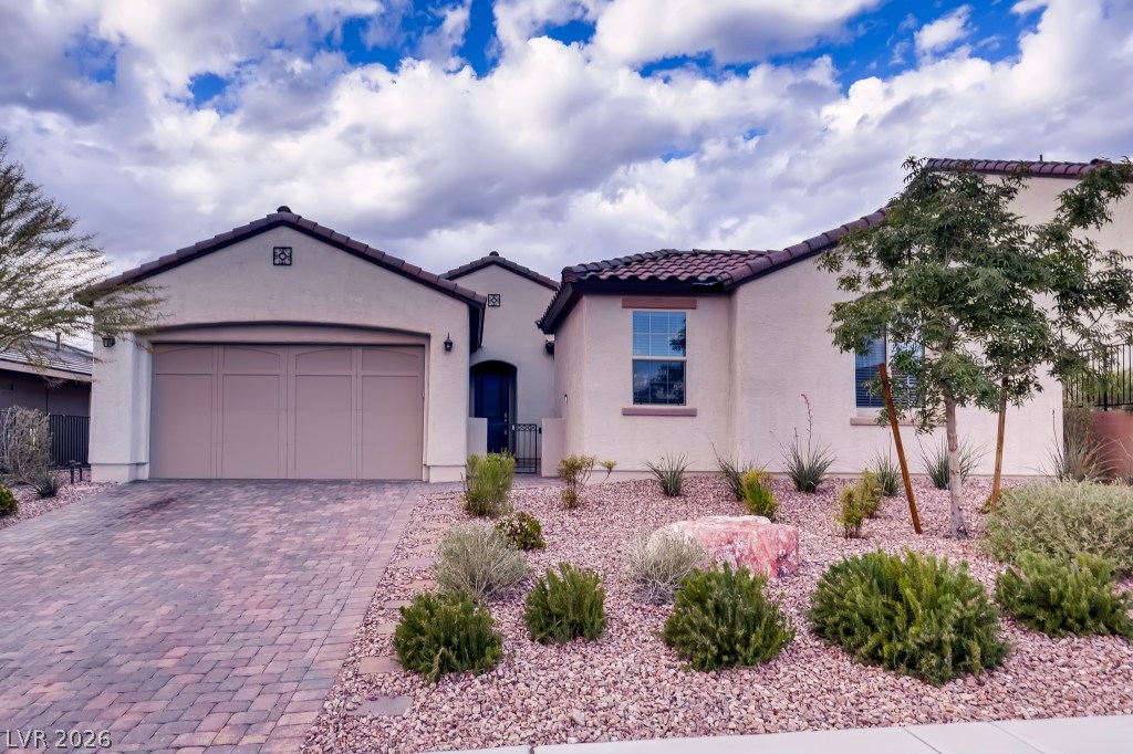 2816807 Property Photo 1