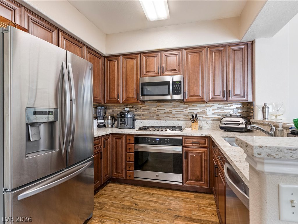 9901 Trailwood Drive 2083 Property Photo 14