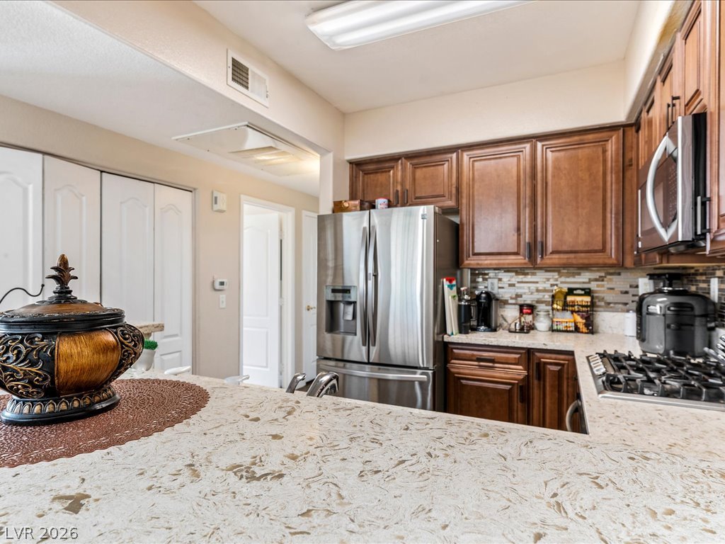9901 Trailwood Drive 2083 Property Photo 16