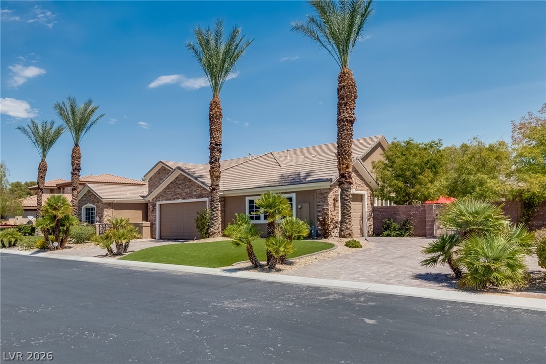 2816819 Property Photo 1