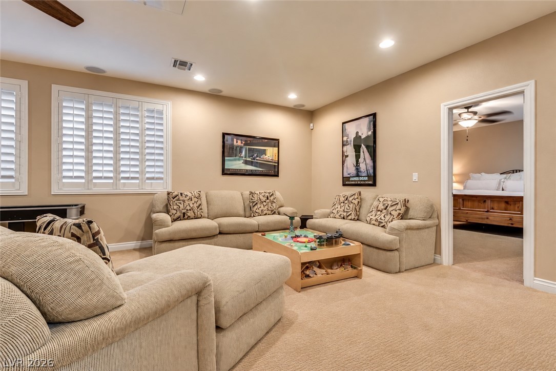 2816819 Property Photo 36