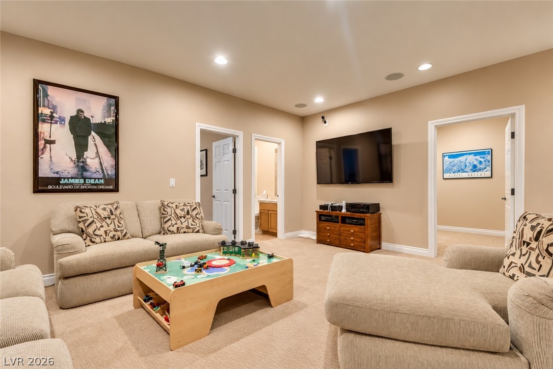 2816819 Property Photo 38