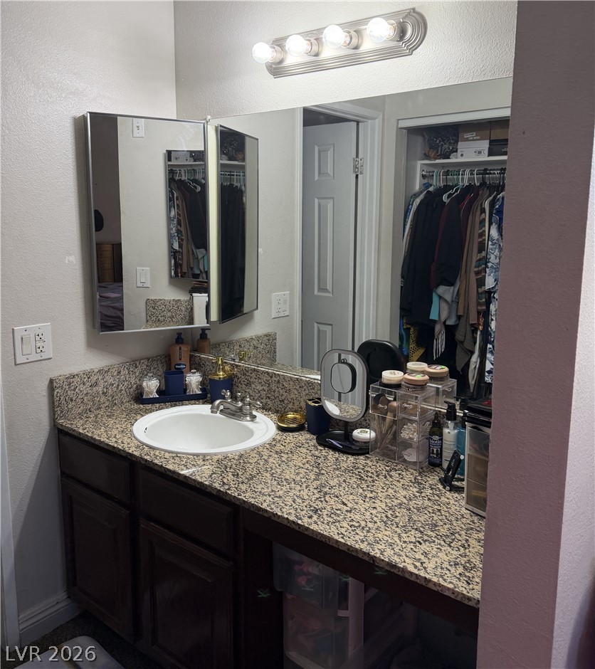 5162 South Jones Boulevard 104 Property Photo 9