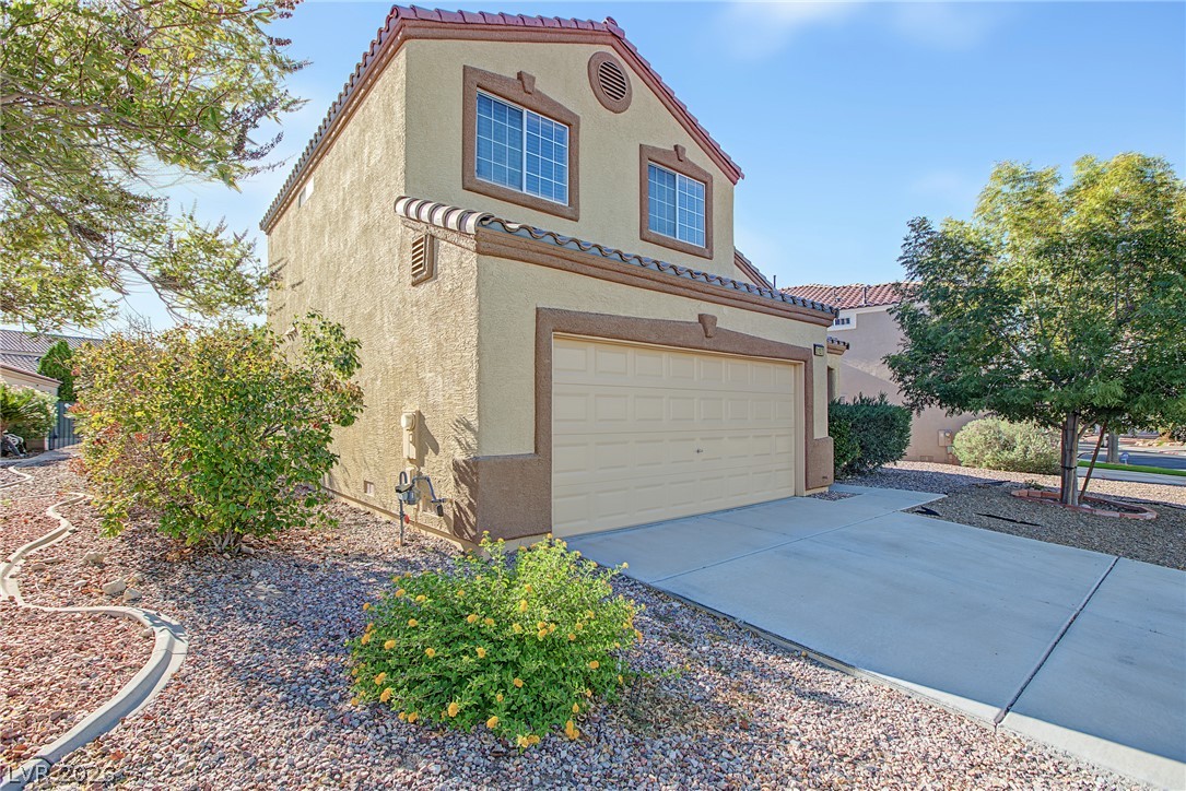 3157 Dusty Moon Avenue Property Photo 2