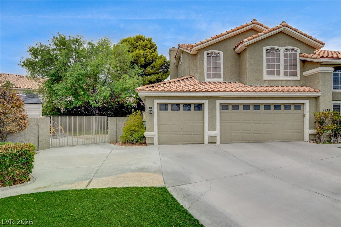 8935 Waymire Creek Court Property Photo 47
