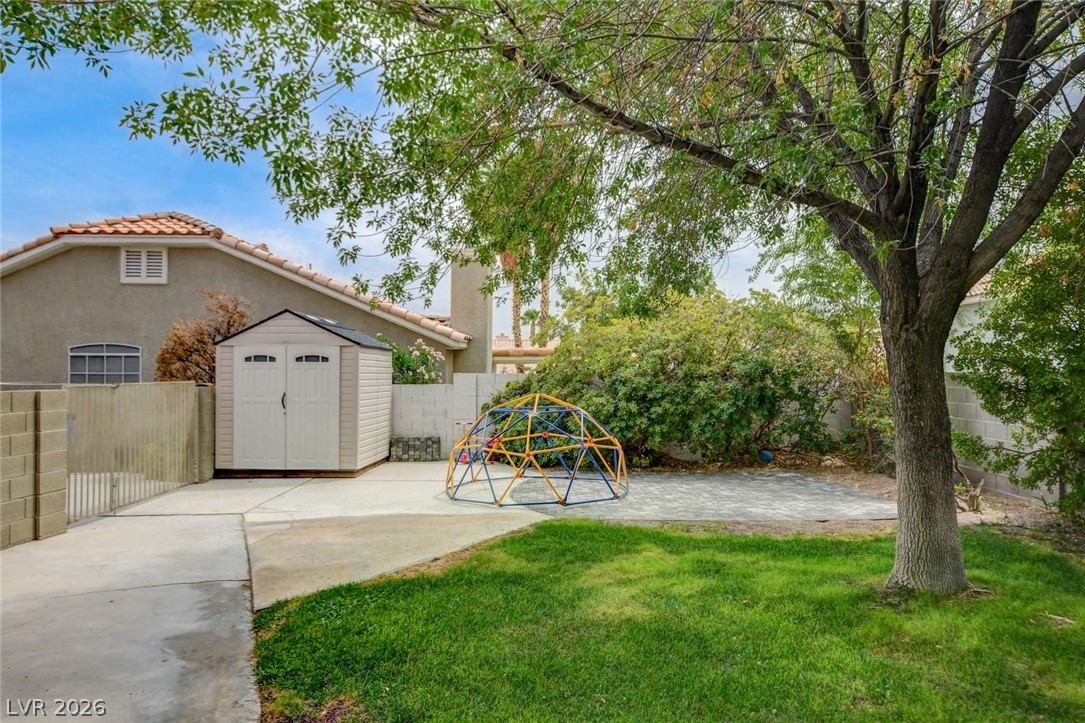 8935 Waymire Creek Court Property Photo 48