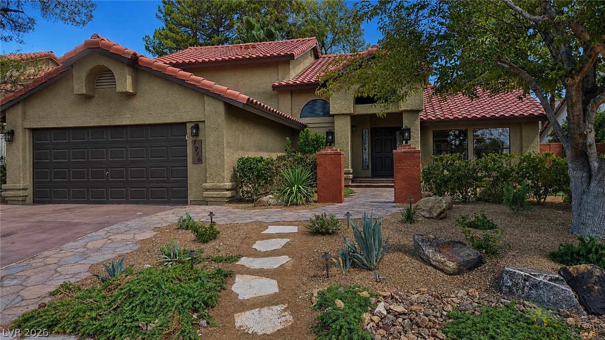 1919 Magnolia Drive Property Photo 6