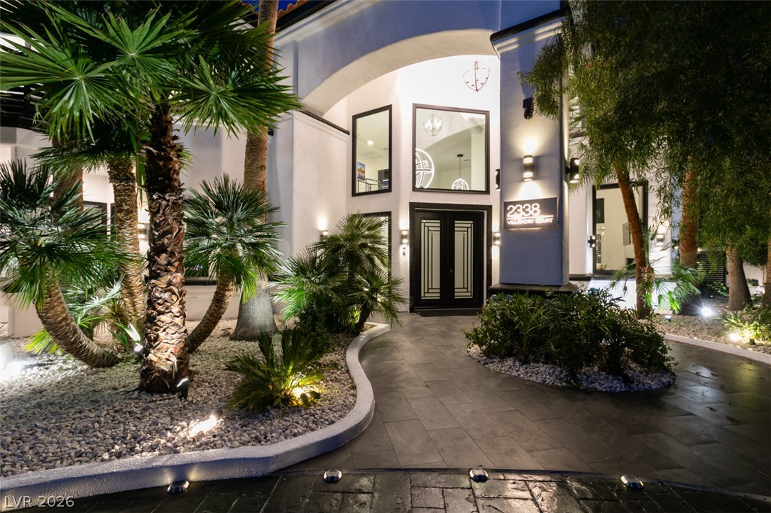 2338 Villandry Court Property Photo 1