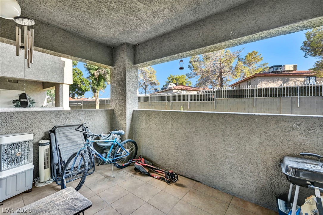 5525 West Flamingo Road 1021 Property Photo 17