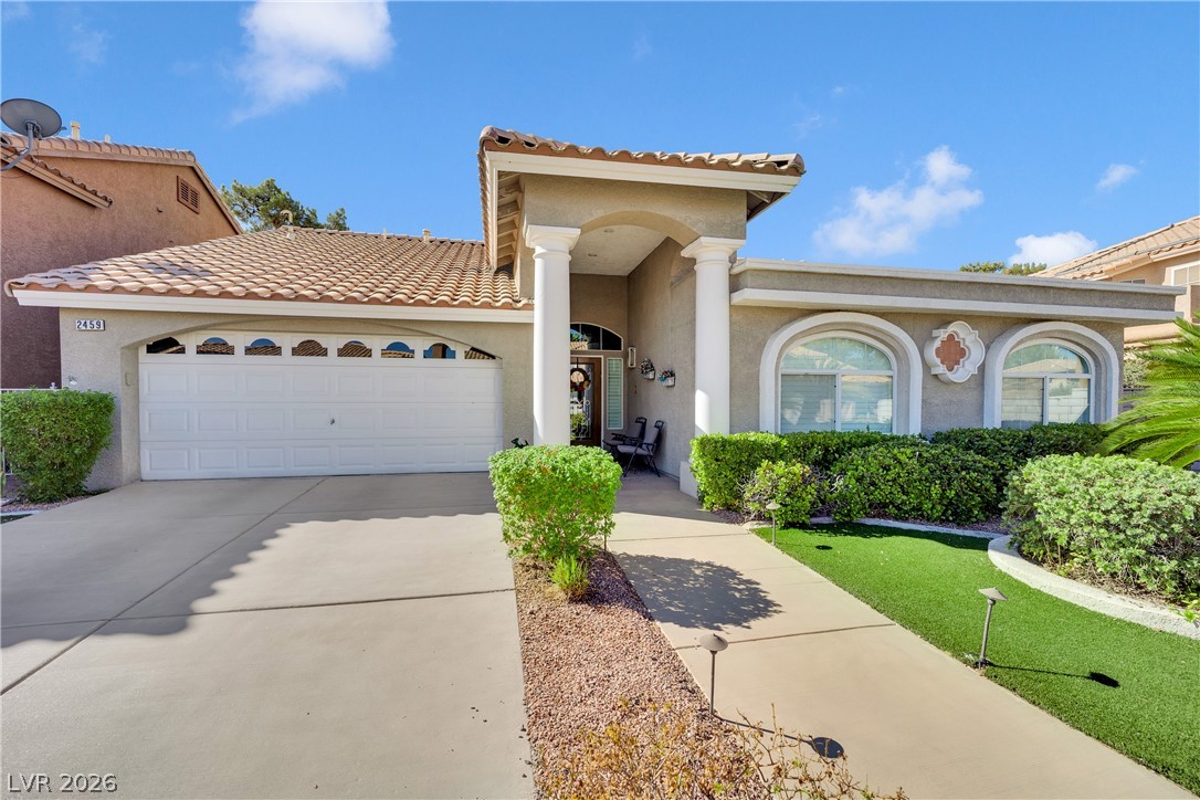 2459 Antler Point Drive Property Photo 4