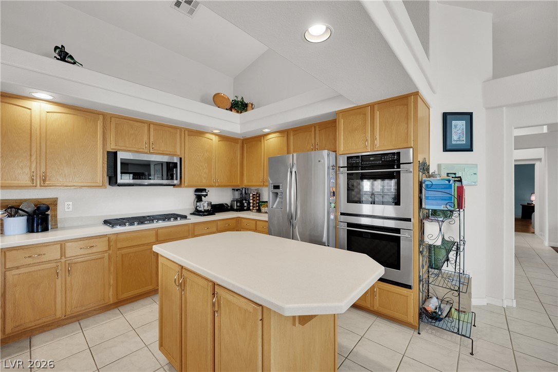 2459 Antler Point Drive Property Photo 27