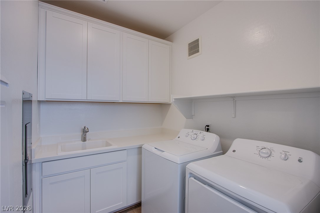 2555 Hampton Road 8201 Property Photo 15