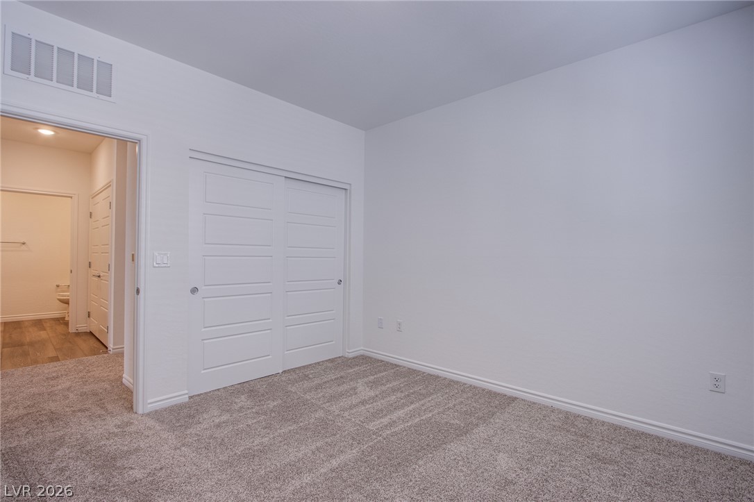 2555 Hampton Road 8201 Property Photo 25