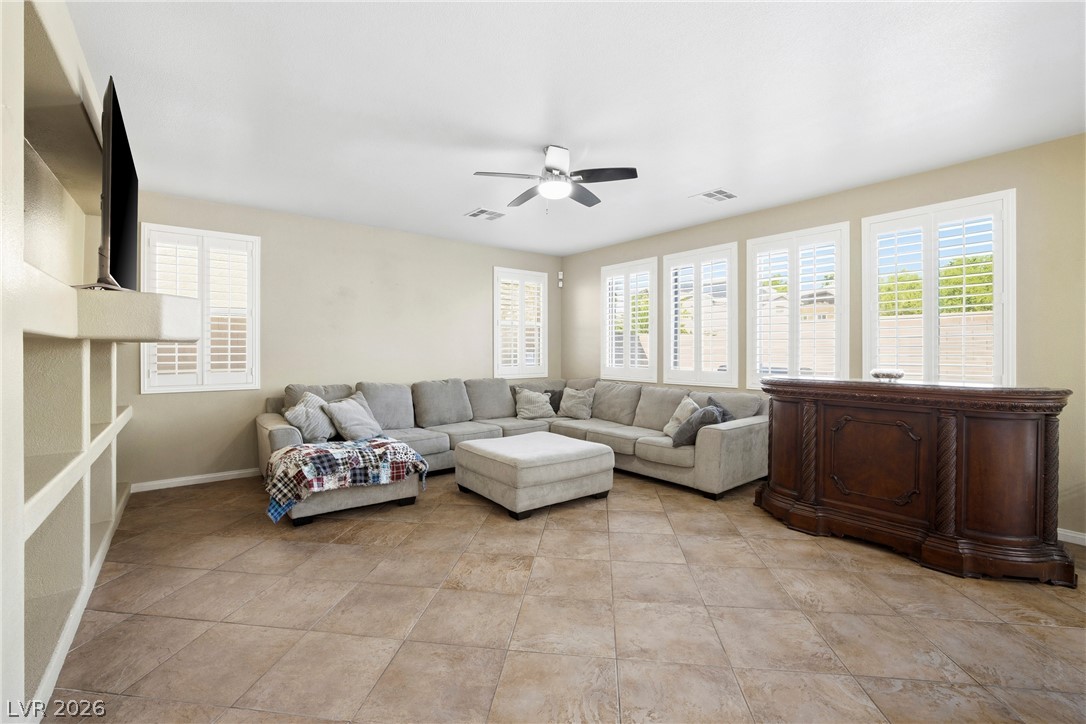 2128 Mountain Rail Drive Property Photo 10